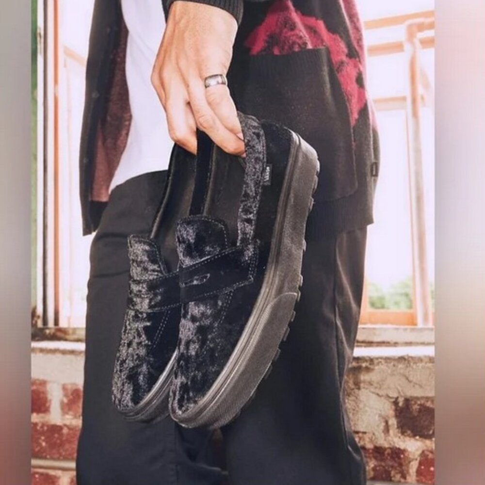 New Vans Black Felt Velvet 507452 Slip-on Shoes Black Unisex Men's Size 10